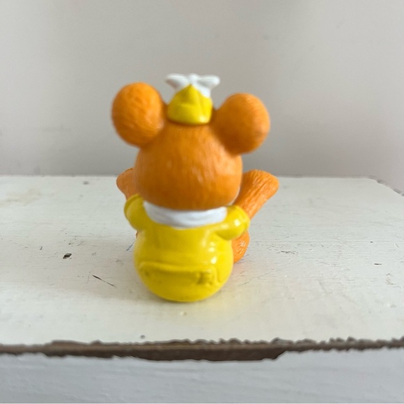 Vintage 1990 Muppet Babies Fozzie the Bear PVC Cup Climber / Figure Cake Topper - Picture 2 of 6
